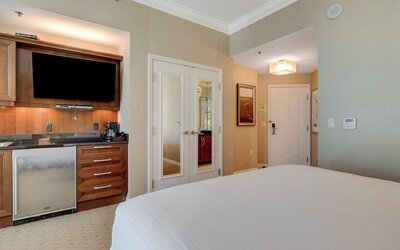 Eclipse Studio at Signature Hotel