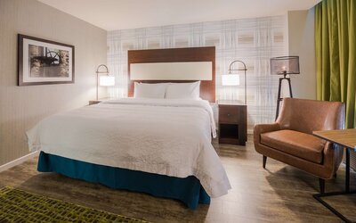 Hampton Inn & Suites Washington DC-Navy Yard