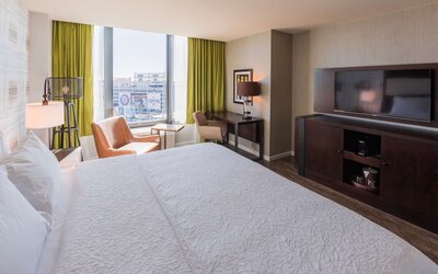 Hampton Inn & Suites Washington DC-Navy Yard