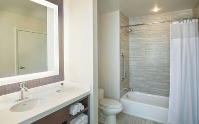Courtyard by Marriott Boston Downtown