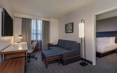 Courtyard by Marriott Boston Downtown