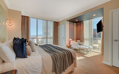 Suite Hub LV at Signature Sphere View