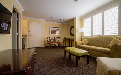 Best Western Plus Casino Royale - Center Strip