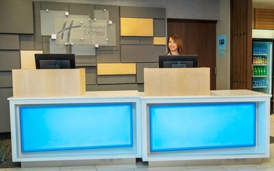 Holiday Inn Express & Suites Las Vegas - E Tropicana by IHG