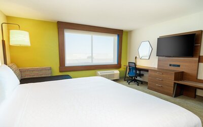 Holiday Inn Express & Suites Las Vegas - E Tropicana by IHG