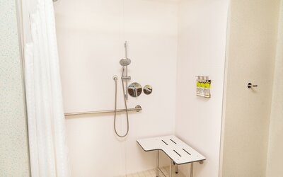 Holiday Inn Express & Suites Las Vegas - E Tropicana by IHG