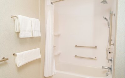 Holiday Inn Express & Suites Las Vegas - E Tropicana by IHG