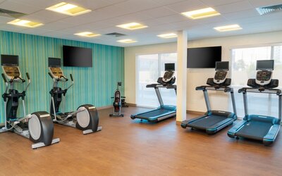 Holiday Inn Express & Suites Las Vegas - E Tropicana by IHG