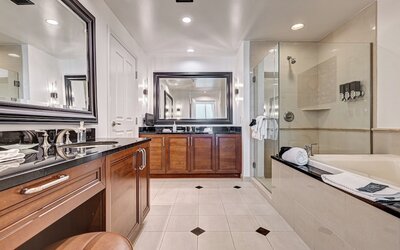 Deluxe Balcony Strip View Suite