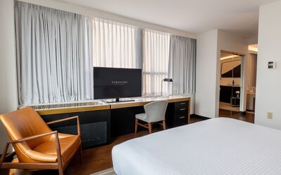 Executive Suite (King | 2 + 1 Pax)