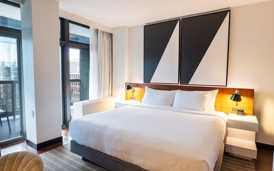 Premier Suite, 1 King Bed, Terrace (Executive | 2 Pax)