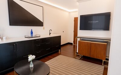 Executive Suite (King | 2 + 1 Pax)