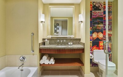 Renaissance Las Vegas Hotel