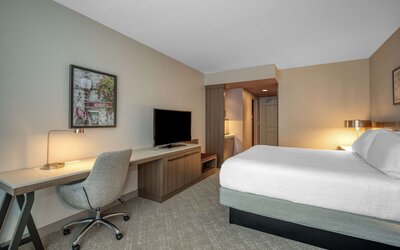 Hilton Garden Inn Boston Logan Airport