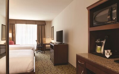 Hilton Garden Inn Boston Logan Airport
