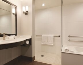 Hilton Garden Inn Boston Logan Airport