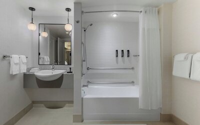 Renaissance® Boston Seaport District