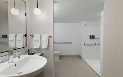 Renaissance® Boston Seaport District