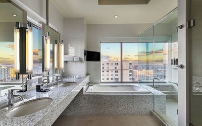 Renaissance® Boston Seaport District