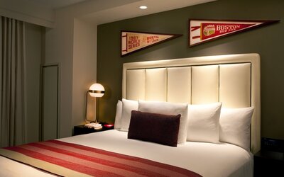 Hotel Commonwealth