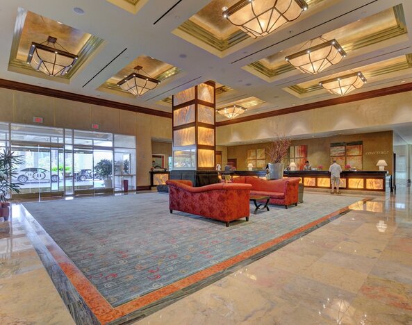 The Deuce's Wild at Signature Hotel