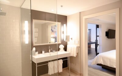 Hotel Commonwealth