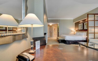 Classic Suite Signature Resort Pool View