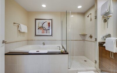 Classic Suite Signature Resort Pool View