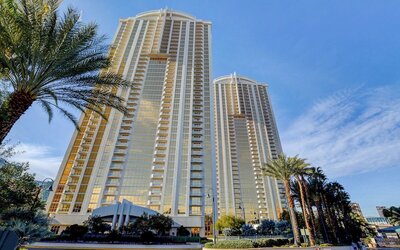 Classic Suite Signature Resort Pool View
