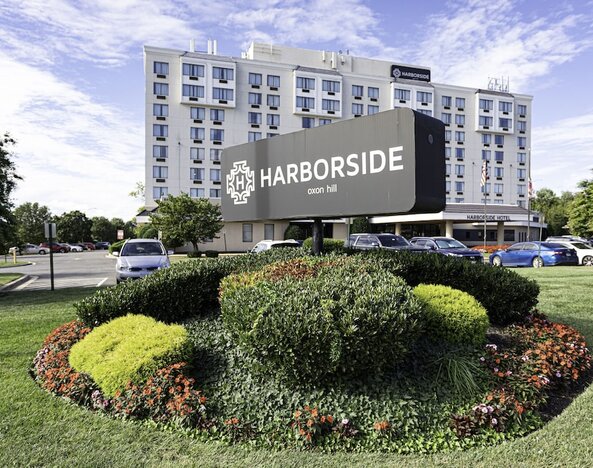 Harborside Hotel