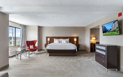 Harborside Hotel
