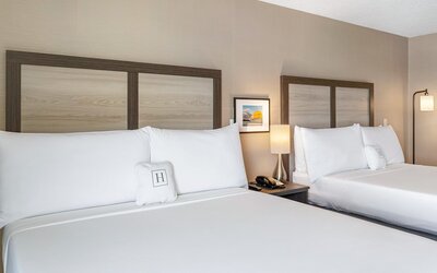 Harborside Hotel