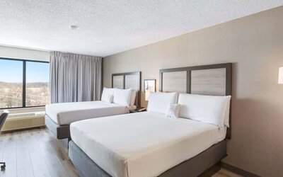 Harborside Hotel