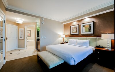 StripViewSuites Two Bedroom at Signature