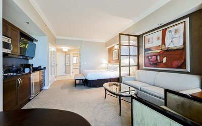 StripViewSuites Two Bedroom at Signature