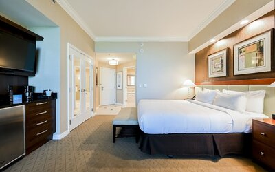 StripViewSuites Two Bedroom at Signature