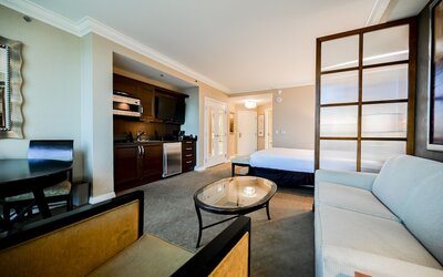 StripViewSuites Two Bedroom at Signature