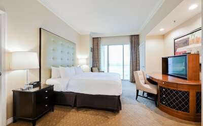 StripViewSuites Two Bedroom at Signature