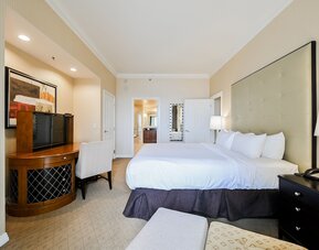 StripViewSuites Two Bedroom at Signature