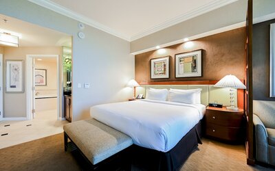 StripViewSuites Two Bedroom at Signature