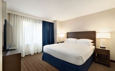 Embassy Suites Boston Logan Airport