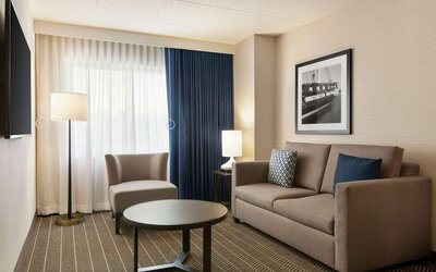 Embassy Suites Boston Logan Airport
