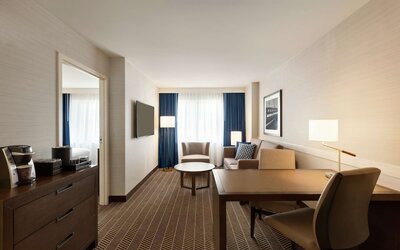 Embassy Suites Boston Logan Airport
