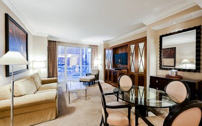 StripViewSuites Two Bedroom at Signature