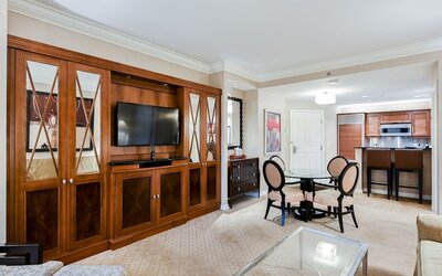 StripViewSuites Two Bedroom at Signature