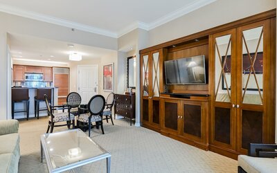 StripViewSuites Two Bedroom at Signature