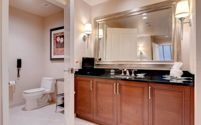 StripViewSuites Two Bedroom at Signature