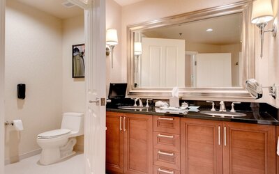 StripViewSuites Two Bedroom at Signature