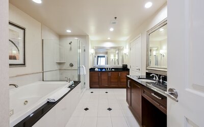 StripViewSuites Two Bedroom at Signature