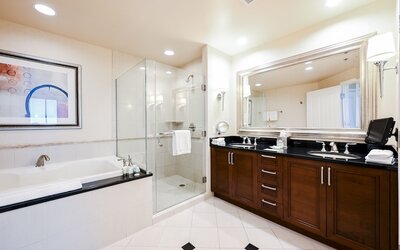 StripViewSuites Two Bedroom at Signature